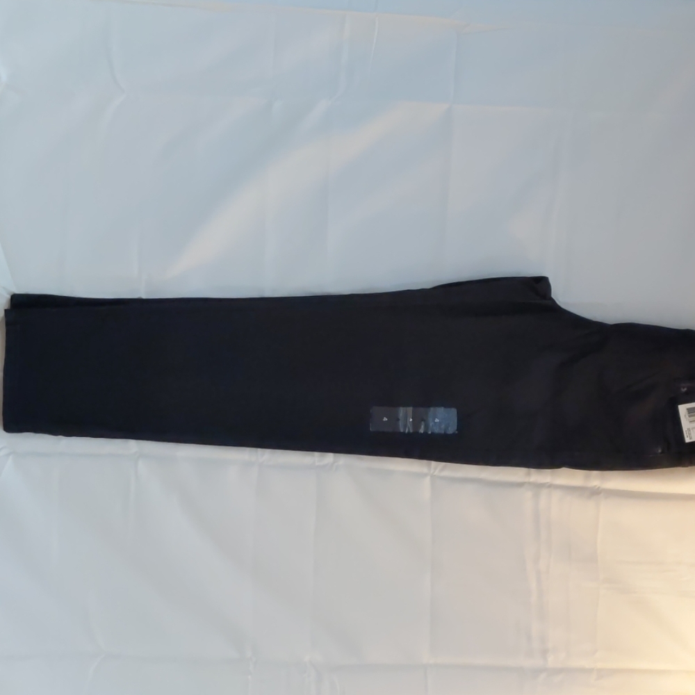 Women's size 10 pants 
new never worn